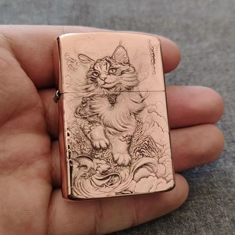 Vintage Collectible Accessories - 빨간색 구리 양각 고양이 오일 라이터